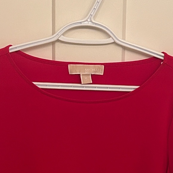Sexy NWOT Michael Kors Peek-A-Boo Jeweled Arm Vibrant Red Top, size M - Picture 3 of 8